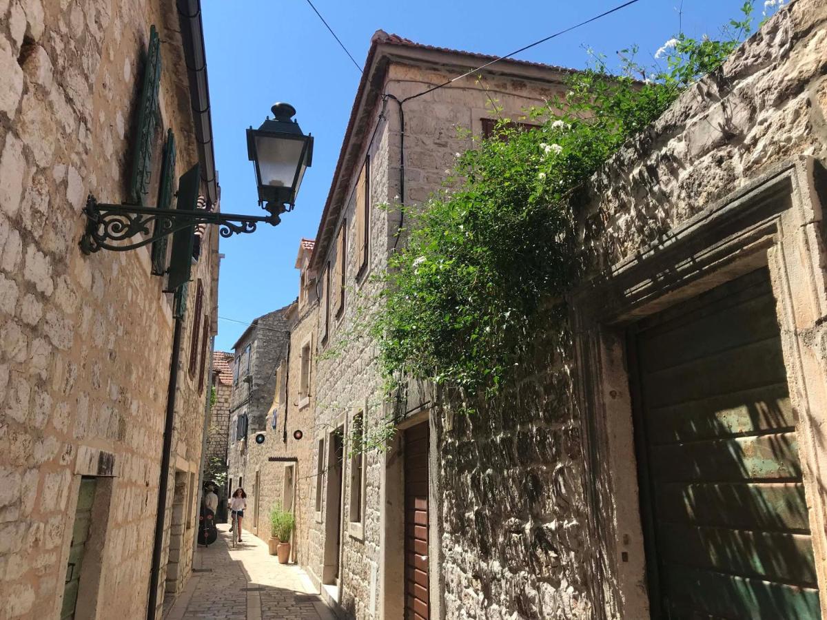 Olive Tree Apartman Stari Grad  Kültér fotó